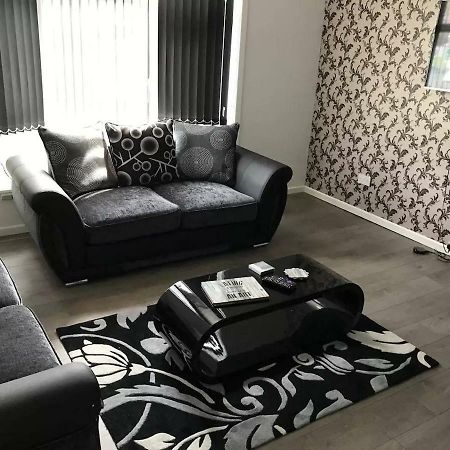 Central 2 Bed Apartment Лестер Экстерьер фото