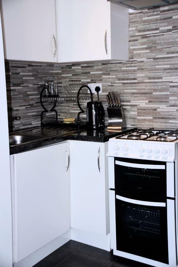 Central 2 Bed Apartment Лестер Экстерьер фото